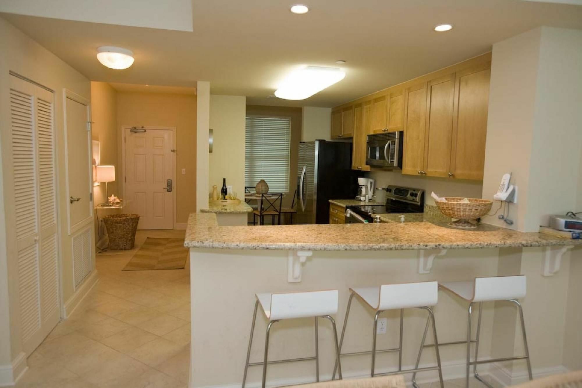 Apartment 703 Aqua